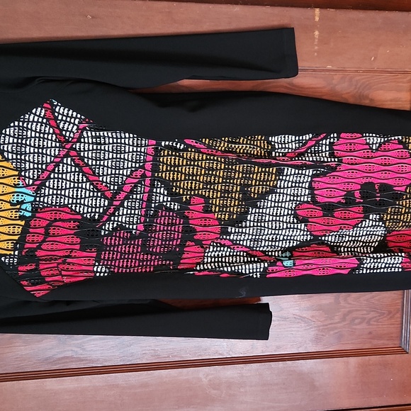 Dress. - Picture 1 of 3